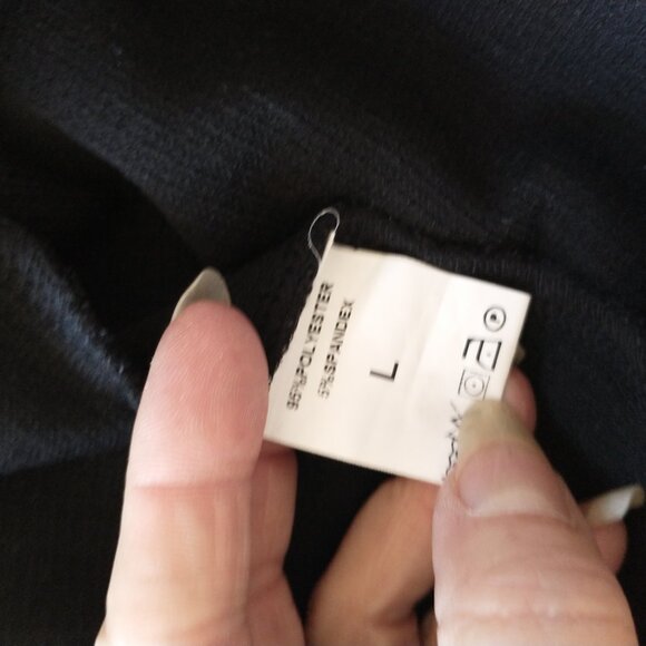 tee - Picture 5 of 5